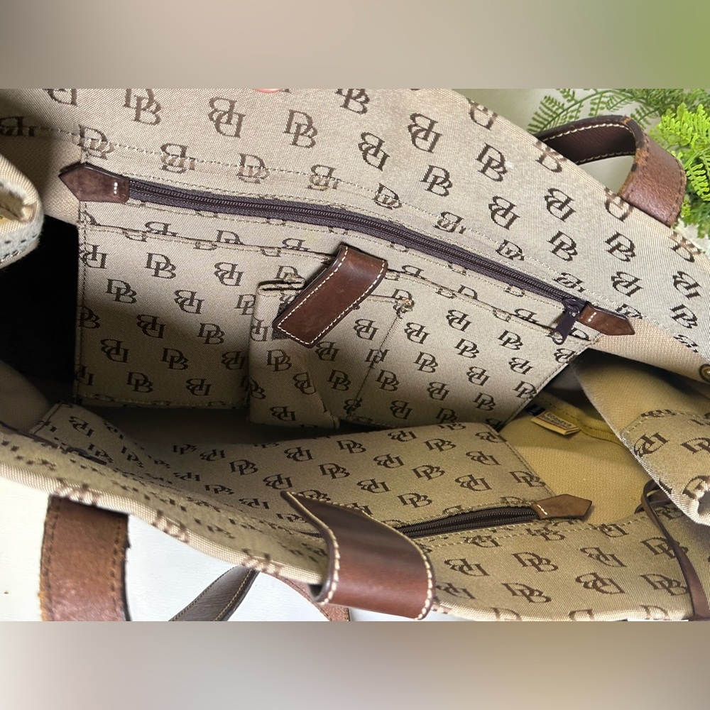 Vintage Dooney & Bourke Anniversary Signature Medium Tote with Leather Trim - Picture 14 of 16